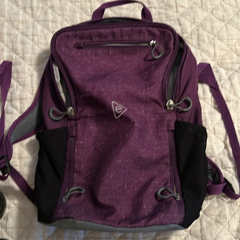 e Bookbag - purple multiple computer pockets
